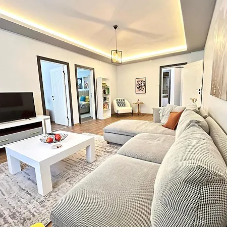 Apartamento Kaira Homes 1 *